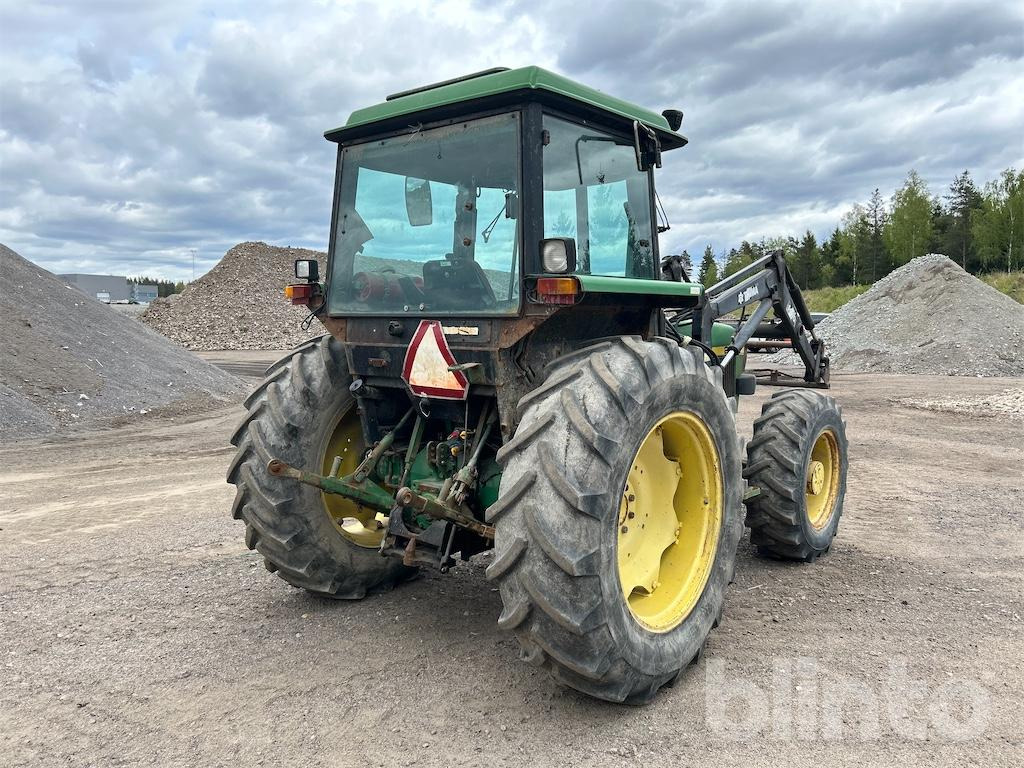 JOHN DEERE 2850 - Tracteur agricole: photos 5 JOHN DEERE 2850 - Tracteur agricole: photos 5