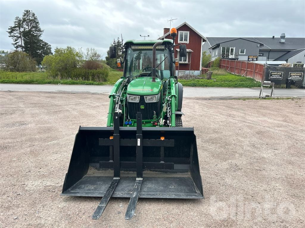 JOHN DEERE 320R - Tracteur agricole: photos 2 JOHN DEERE 320R - Tracteur agricole: photos 2