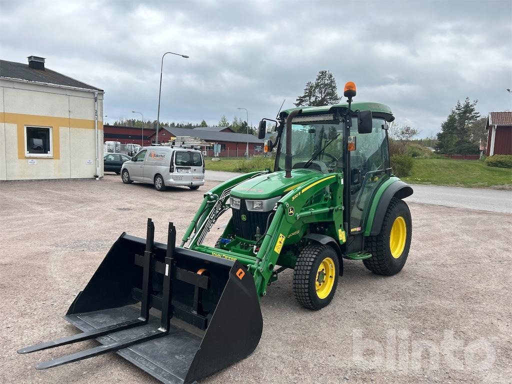 JOHN DEERE 320R - Tracteur agricole: photos 1 JOHN DEERE 320R - Tracteur agricole: photos 1