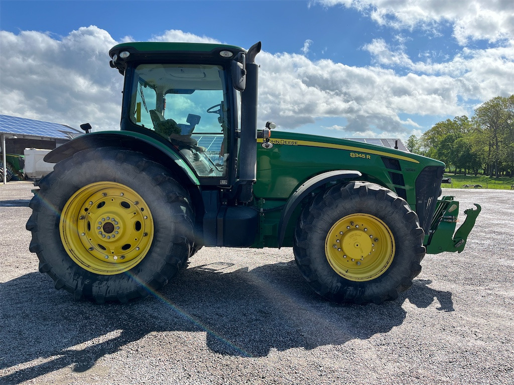 JOHN DEERE 8345 R - Tracteur agricole: photos 5 JOHN DEERE 8345 R - Tracteur agricole: photos 5