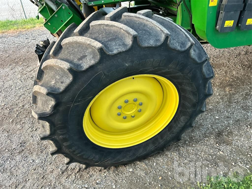 Moissonneuse-batteuse John Deere T 560 HM (2010): photos 33 Moissonneuse-batteuse John Deere T 560 HM (2010): photos 33