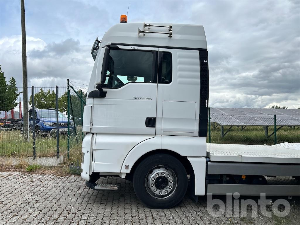 MAN TGX 26.460 mit Trailer für Baumaschinen (2017) - Camion porte-voitures: photos 4 MAN TGX 26.460 mit Trailer für Baumaschinen (2017) - Camion porte-voitures: photos 4
