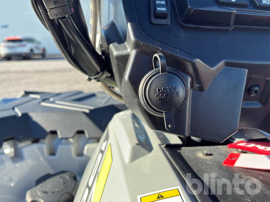 Quadricycle POLARIS Sportsman XP 1000 AWD: photos 39