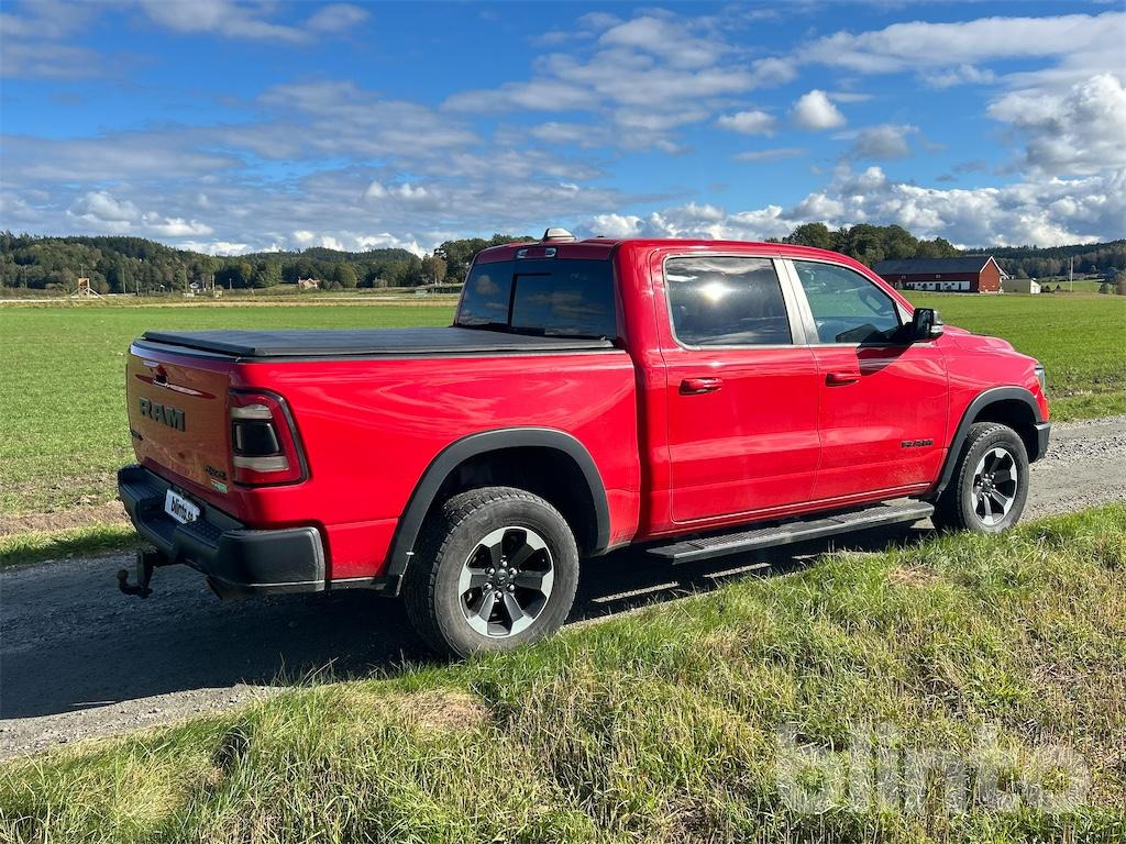 RAM 1500 Rebel V8 4x4 - Pick-up: photos 3 RAM 1500 Rebel V8 4x4 - Pick-up: photos 3