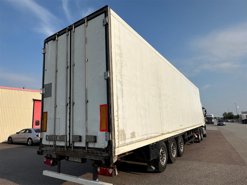 SCHMITZ SKO 24 - Semi-remorque frigorifique: photos 4 SCHMITZ SKO 24 - Semi-remorque frigorifique: photos 4