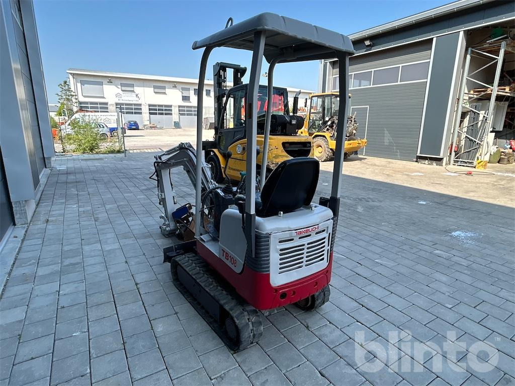 Takeuchi TB108 (2011) - Mini pelle: photos 4 Takeuchi TB108 (2011) - Mini pelle: photos 4