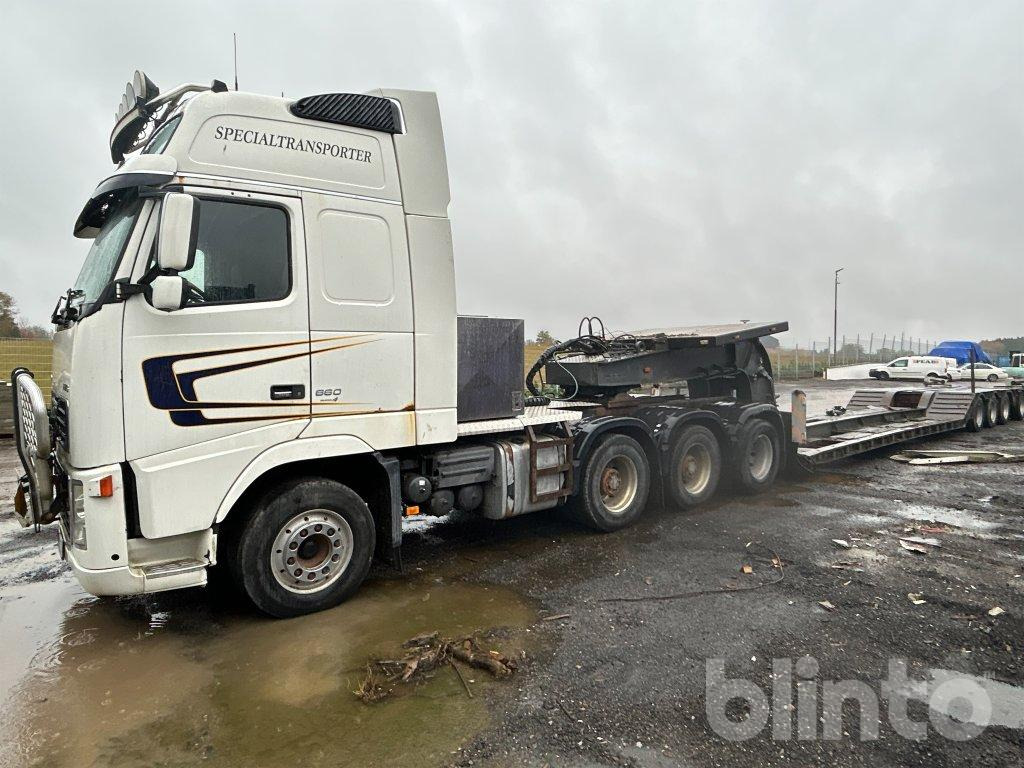 VOLVO FH16-32 8X4 - Tracteur routier, Semi-remorque porte-voitures: photos 5 VOLVO FH16-32 8X4 - Tracteur routier, Semi-remorque porte-voitures: photos 5