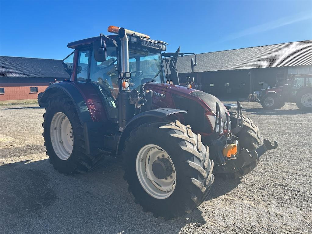 Tracteur agricole VALTRA N-SERIES N163: photos 6