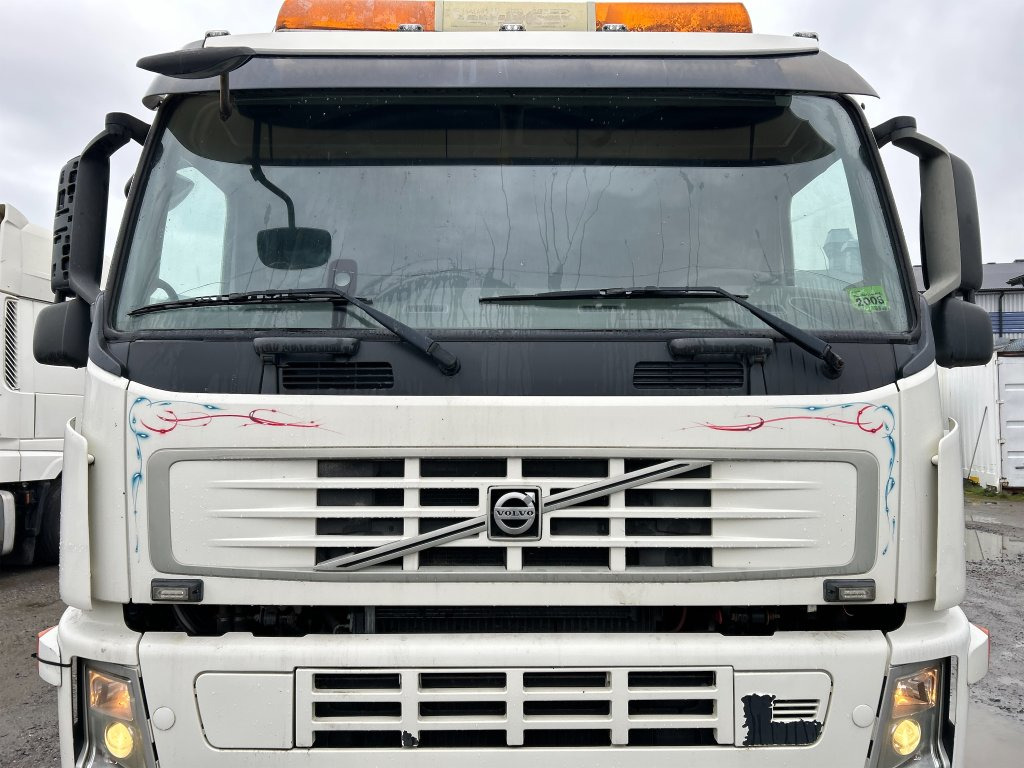 VOLVO FM 400 6X2 - Camion ampliroll: photos 2 VOLVO FM 400 6X2 - Camion ampliroll: photos 2