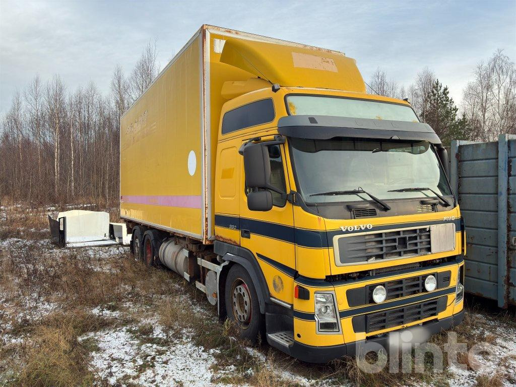 VOLVO FM9 6X2 - Camion fourgon: photos 3 VOLVO FM9 6X2 - Camion fourgon: photos 3