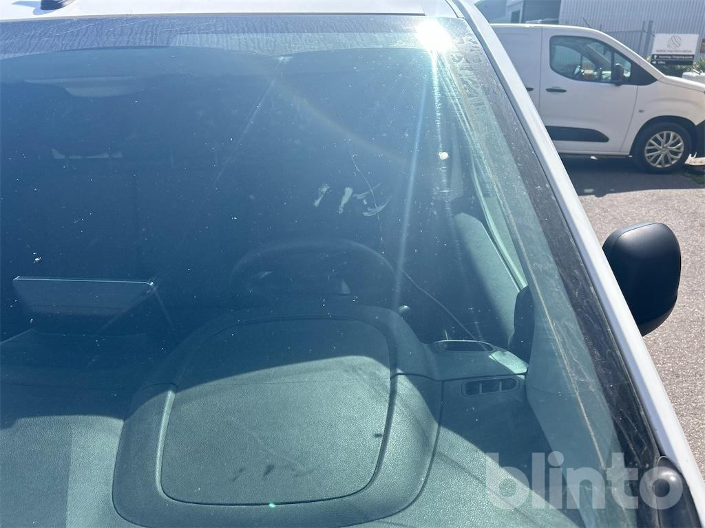 Véhicule utilitaire CITROEN Berlingo: photos 17