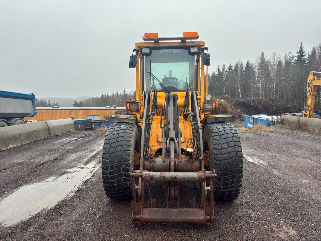 Volvo BM L70B - Chargeuse sur pneus: photos 2 Volvo BM L70B - Chargeuse sur pneus: photos 2