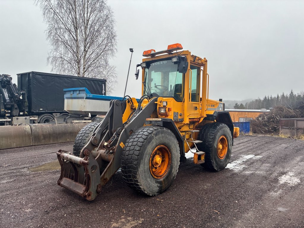 Volvo BM L70B - Chargeuse sur pneus: photos 1 Volvo BM L70B - Chargeuse sur pneus: photos 1