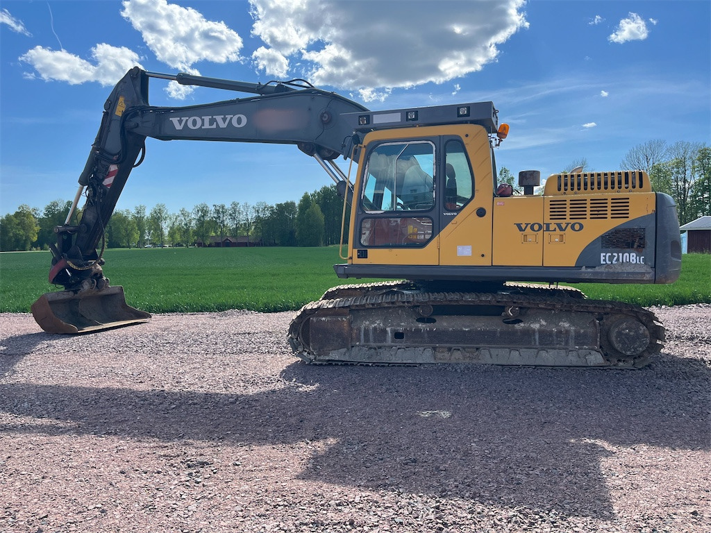 Volvo EC210BLC - Pelle sur chenille: photos 1 Volvo EC210BLC - Pelle sur chenille: photos 1
