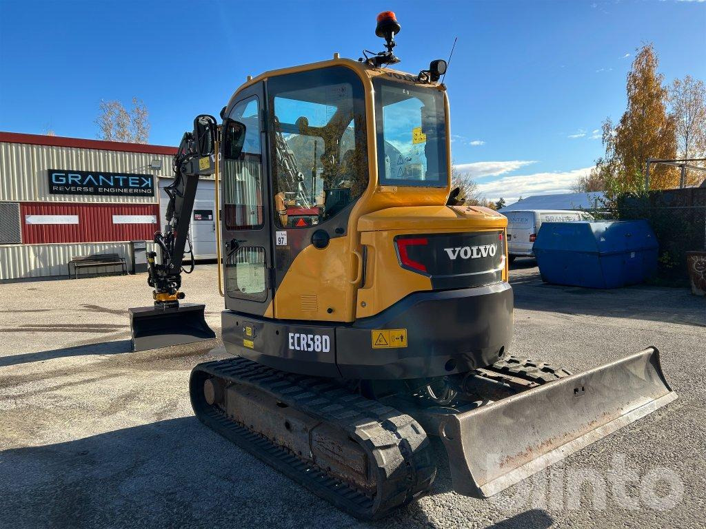 Volvo ECR58D - Pelle sur chenille: photos 5 Volvo ECR58D - Pelle sur chenille: photos 5