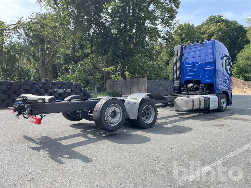 Volvo FH 460 FG 6x2 (2023) - Châssis cabine: photos 4 Volvo FH 460 FG 6x2 (2023) - Châssis cabine: photos 4