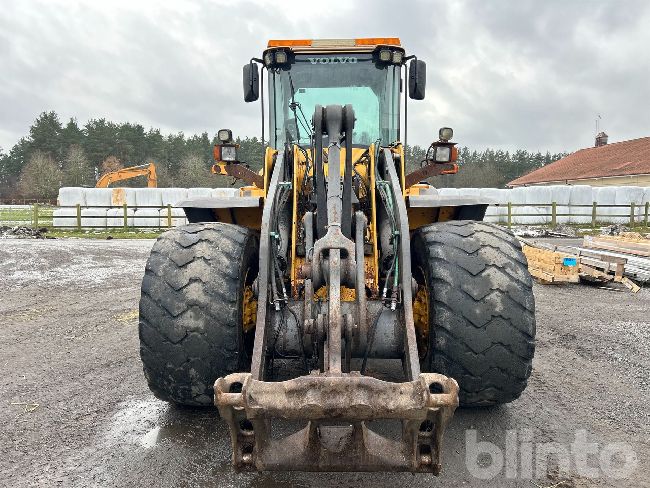 Volvo L110F - Chargeuse sur pneus: photos 3 Volvo L110F - Chargeuse sur pneus: photos 3