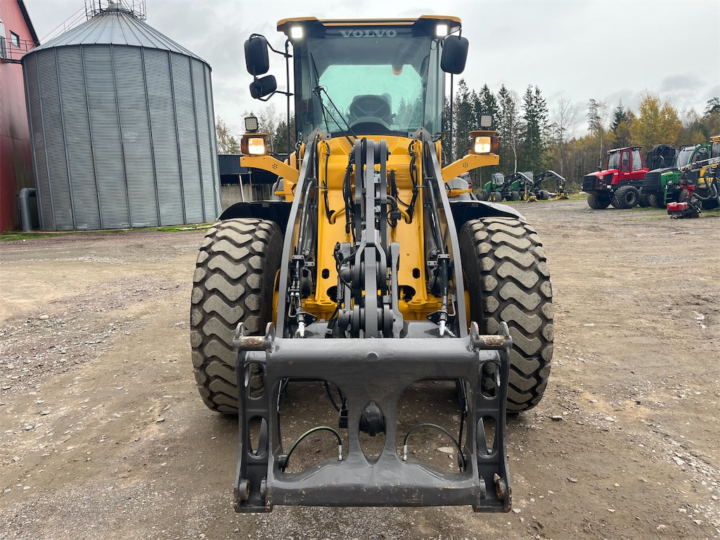 Volvo L60G - Chargeuse sur pneus: photos 2 Volvo L60G - Chargeuse sur pneus: photos 2