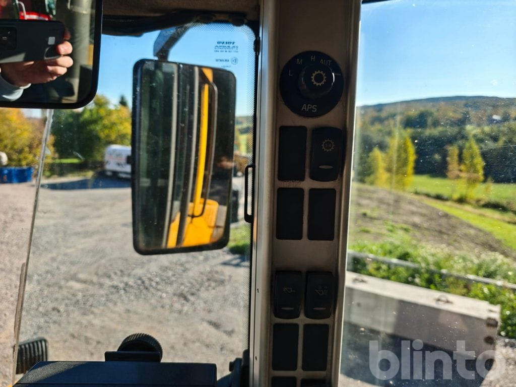 Chargeuse sur pneus Volvo L70 F: photos 19 Chargeuse sur pneus Volvo L70 F: photos 19