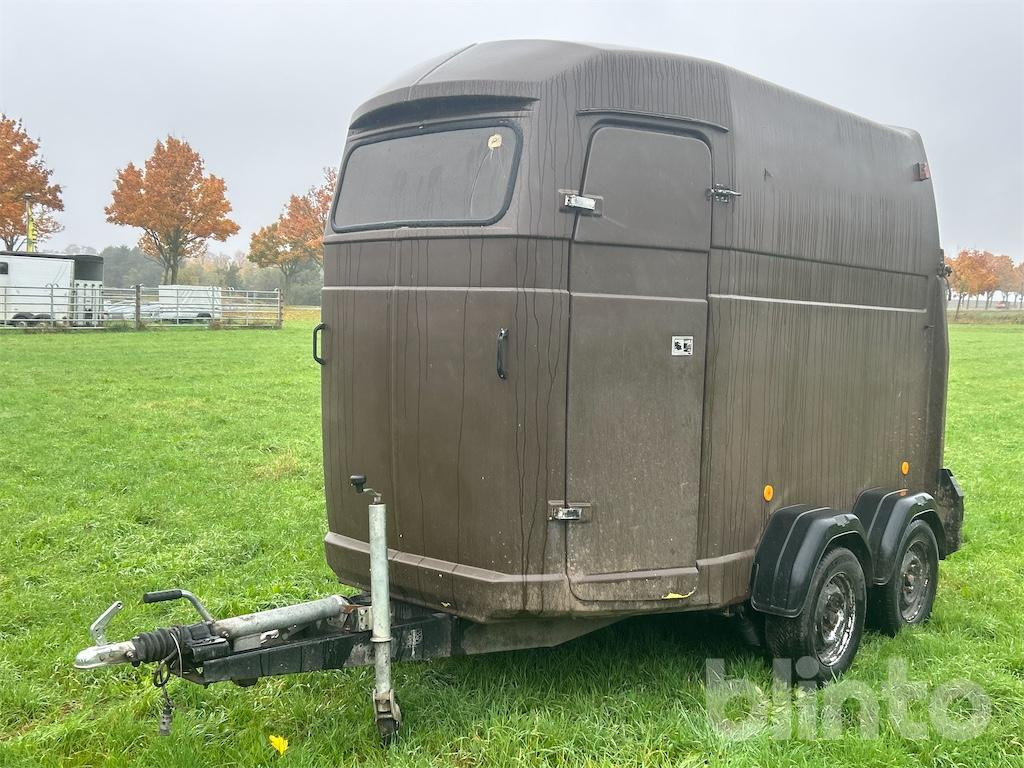 Westfalia 120 882 (1989) - Van chevaux: photos 1 Westfalia 120 882 (1989) - Van chevaux: photos 1