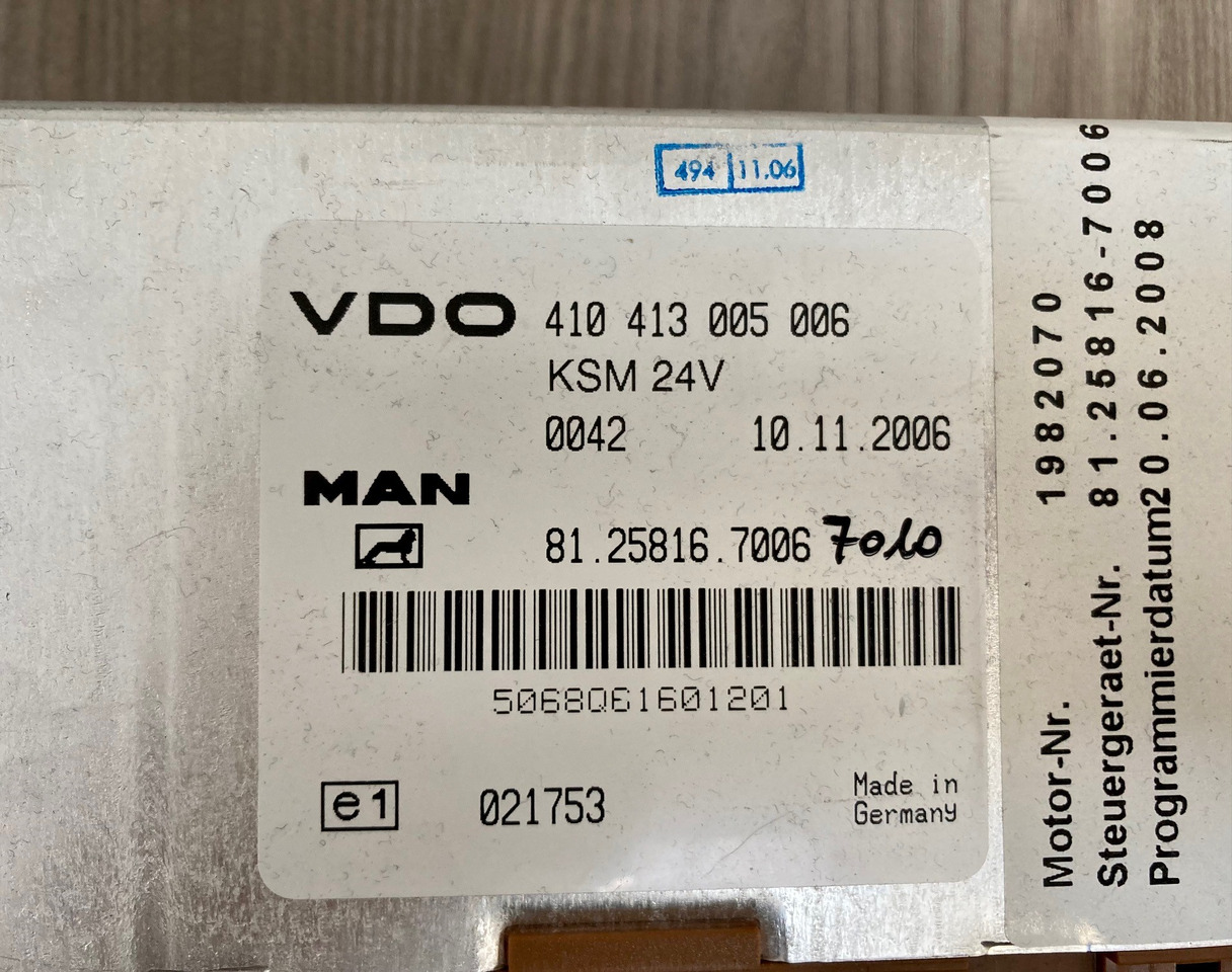 CENTRALINA KSM - MAN 81258167006 / 81258167010 - VDO 410 413 005 006 - Bloc de gestion: photos 3 CENTRALINA KSM - MAN 81258167006 / 81258167010 - VDO 410 413 005 006 - Bloc de gestion: photos 3