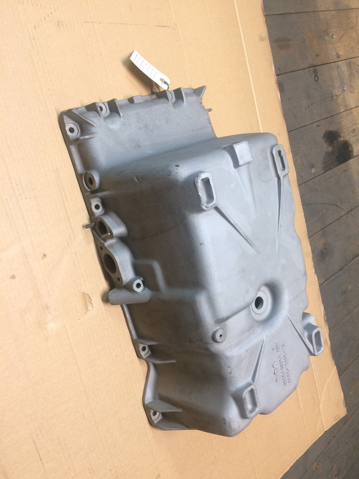 COPPA OLIO MAN 51058015557 - MOTORE MAN D0834LOH / D0824LOH - Carter d'huile: photos 2 COPPA OLIO MAN 51058015557 - MOTORE MAN D0834LOH / D0824LOH - Carter d'huile: photos 2