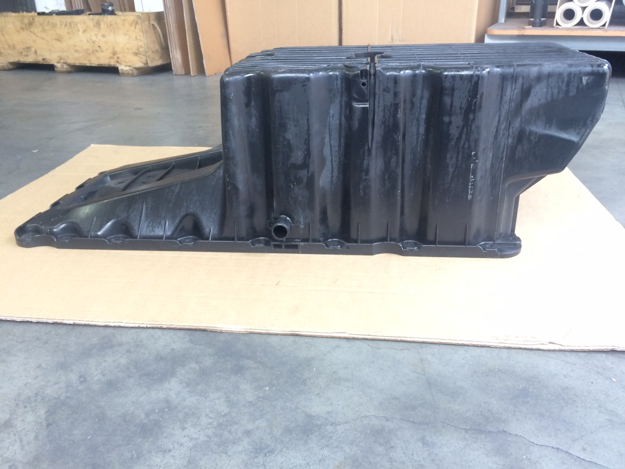 COPPA OLIO MERCEDES 9060101313 - MOTORE OM906 TRUCK - Carter d'huile: photos 4 COPPA OLIO MERCEDES 9060101313 - MOTORE OM906 TRUCK - Carter d'huile: photos 4