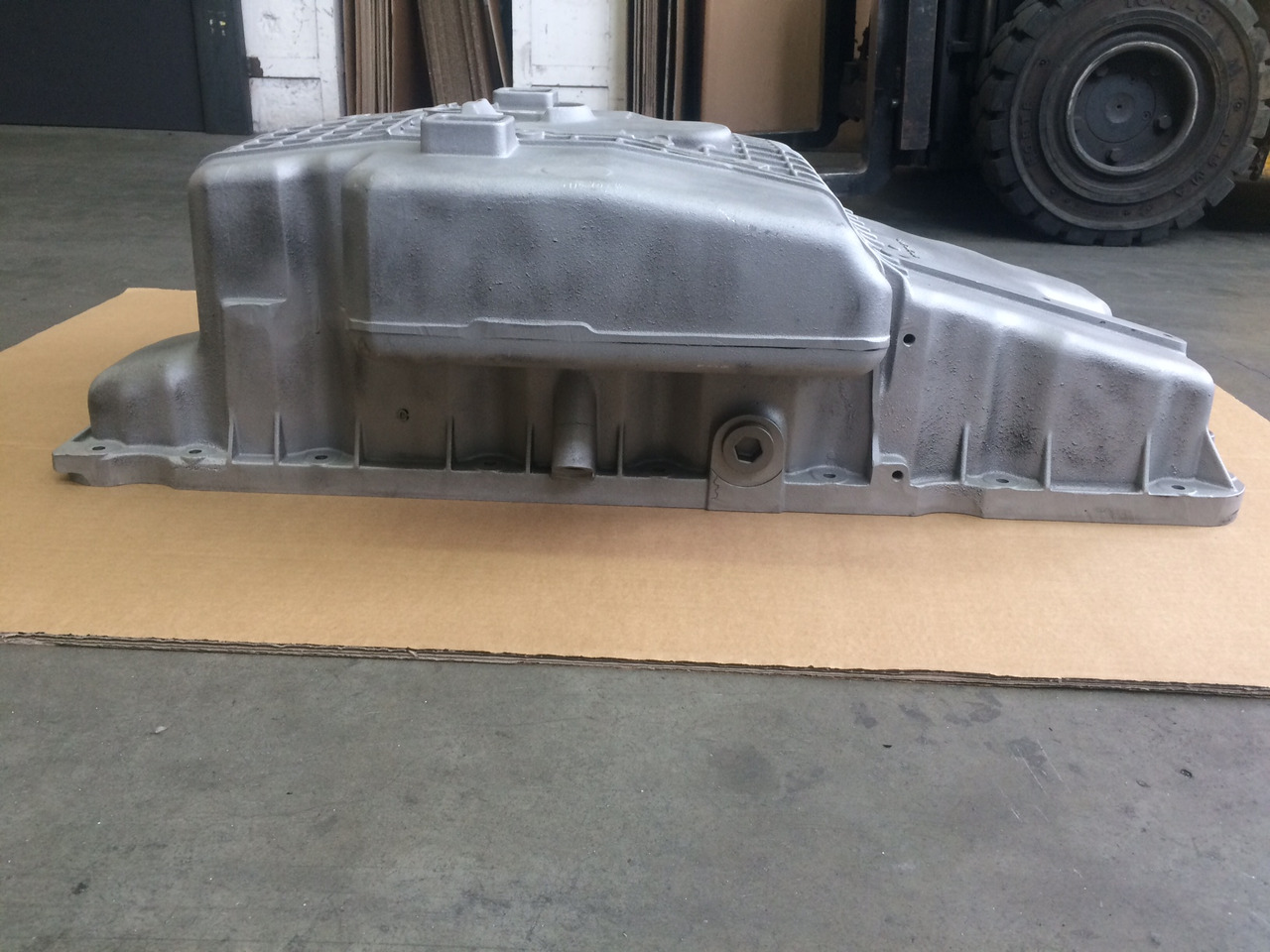 COPPA OLIO MERCEDES OM906 - VERSIONE BUS - A9060102713 - Carter d'huile pour Bus: photos 3 COPPA OLIO MERCEDES OM906 - VERSIONE BUS - A9060102713 - Carter d'huile pour Bus: photos 3