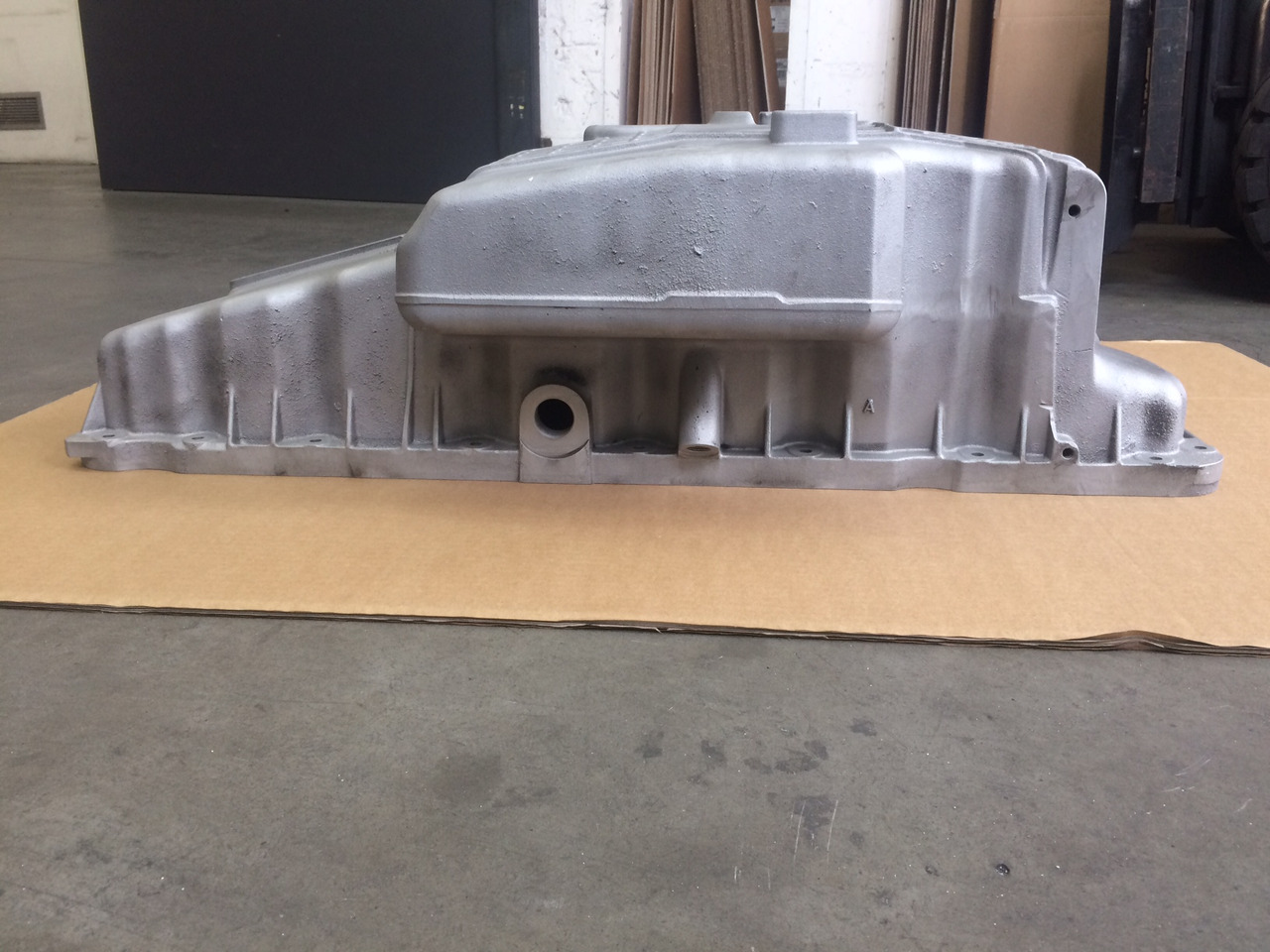 COPPA OLIO MERCEDES OM906 - VERSIONE BUS - A9060102713 - Carter d'huile pour Bus: photos 5 COPPA OLIO MERCEDES OM906 - VERSIONE BUS - A9060102713 - Carter d'huile pour Bus: photos 5