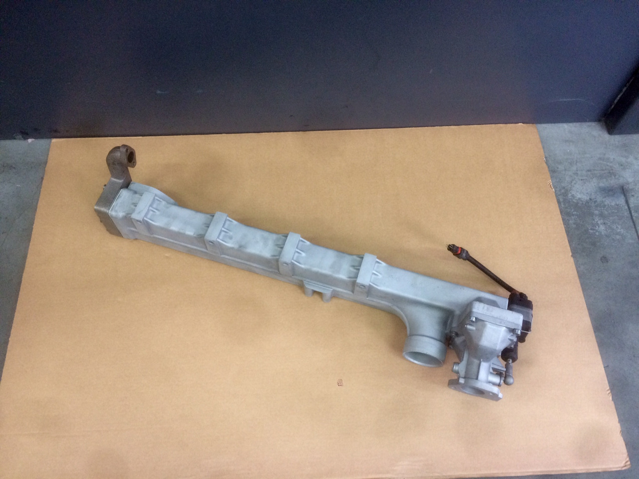 MODULO EGR (modulo ricircolo gas di scarico) - Motori MAN D2866 / D2876 - Euro 3 - RIF. MAN 51081007026 - 51081007027 - 51081007028 - 51081007089 - Refroidisseur EGR: photos 3 MODULO EGR (modulo ricircolo gas di scarico) - Motori MAN D2866 / D2876 - Euro 3 - RIF. MAN 51081007026 - 51081007027 - 51081007028 - 51081007089 - Refroidisseur EGR: photos 3