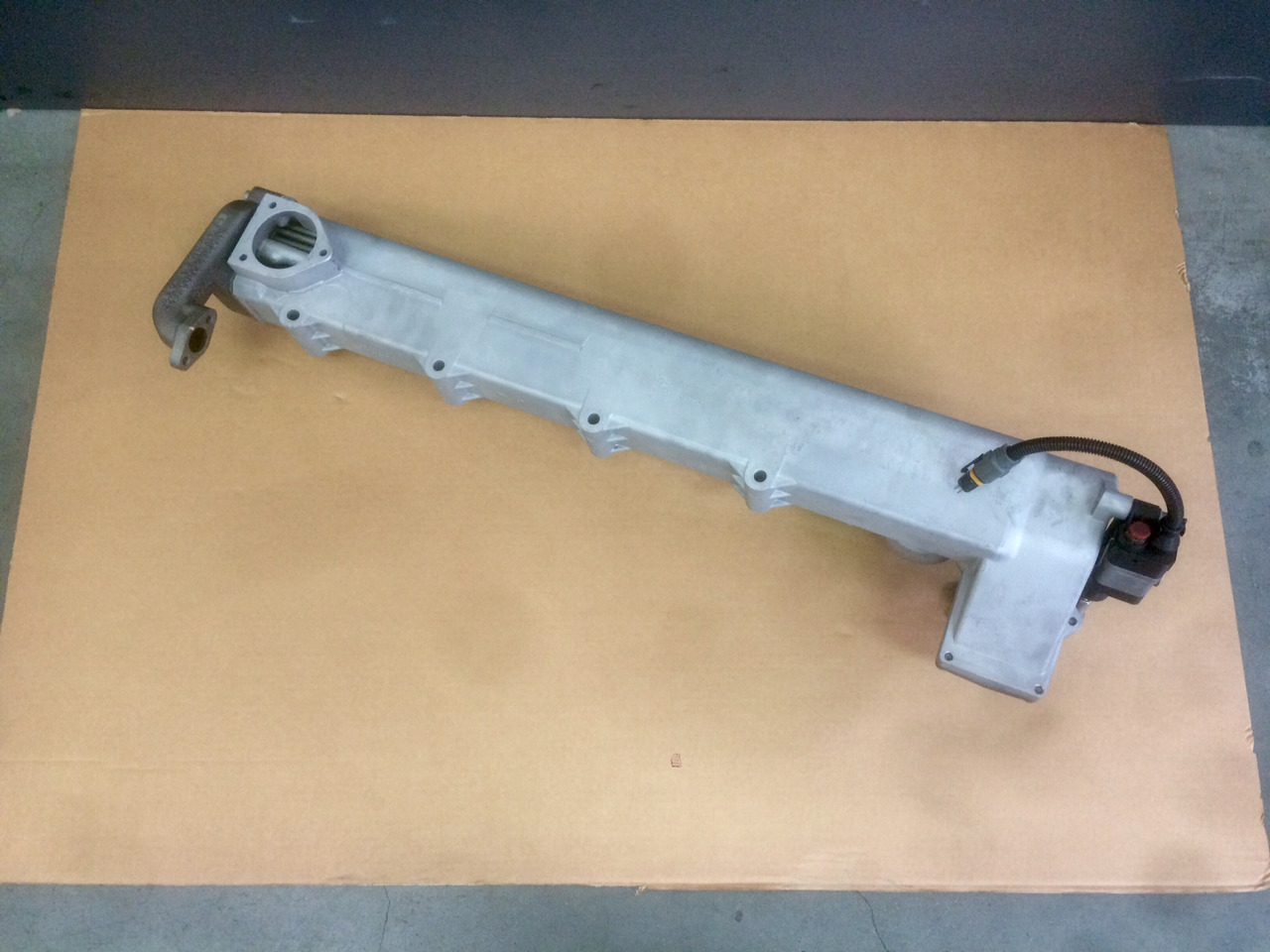 MODULO EGR (modulo ricircolo gas di scarico) - Motori MAN D2876 Common Rail - Euro 3 - RIF. MAN 51081007045 - 51081007054 - 51081007057 - 51081007087 - Refroidisseur EGR: photos 5 MODULO EGR (modulo ricircolo gas di scarico) - Motori MAN D2876 Common Rail - Euro 3 - RIF. MAN 51081007045 - 51081007054 - 51081007057 - 51081007087 - Refroidisseur EGR: photos 5