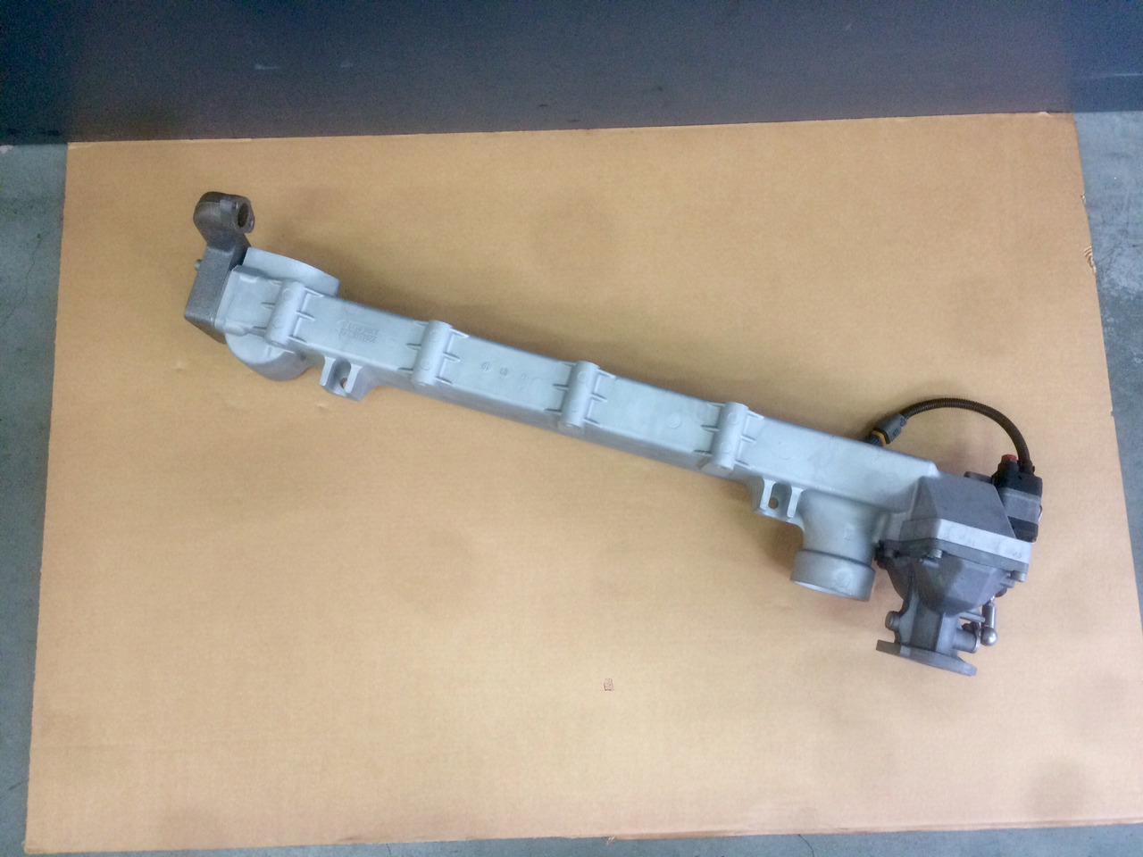 MODULO EGR (modulo ricircolo gas di scarico) - Motori MAN D2876 Common Rail - Euro 3 - RIF. MAN 51081007045 - 51081007054 - 51081007057 - 51081007087 - Refroidisseur EGR: photos 2 MODULO EGR (modulo ricircolo gas di scarico) - Motori MAN D2876 Common Rail - Euro 3 - RIF. MAN 51081007045 - 51081007054 - 51081007057 - 51081007087 - Refroidisseur EGR: photos 2