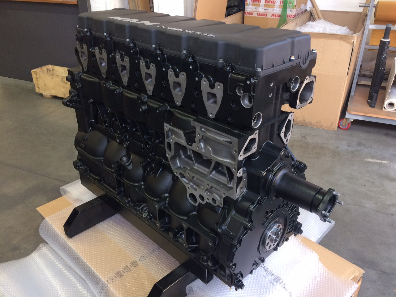 MOTORE ALLEGGERITO MAN D2676LF53 - 309kW / 420CV - Euro 6c - Moteur: photos 2 MOTORE ALLEGGERITO MAN D2676LF53 - 309kW / 420CV - Euro 6c - Moteur: photos 2