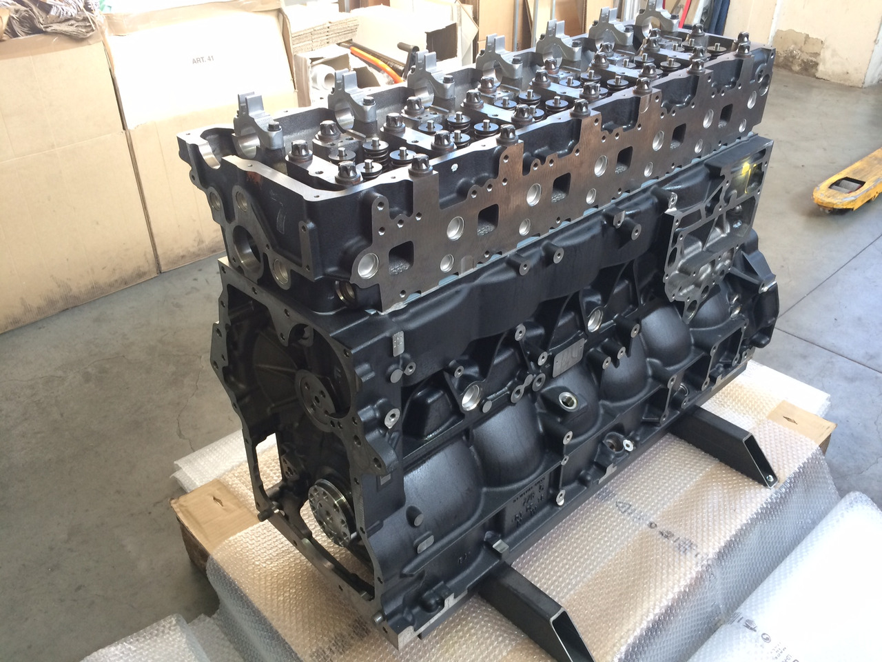 MOTORE MAN D2676 LOH30 - 440CV - EURO 6 - MOTORE AUTOBUS VERTICALE - Moteur pour Bus: photos 4 MOTORE MAN D2676 LOH30 - 440CV - EURO 6 - MOTORE AUTOBUS VERTICALE - Moteur pour Bus: photos 4