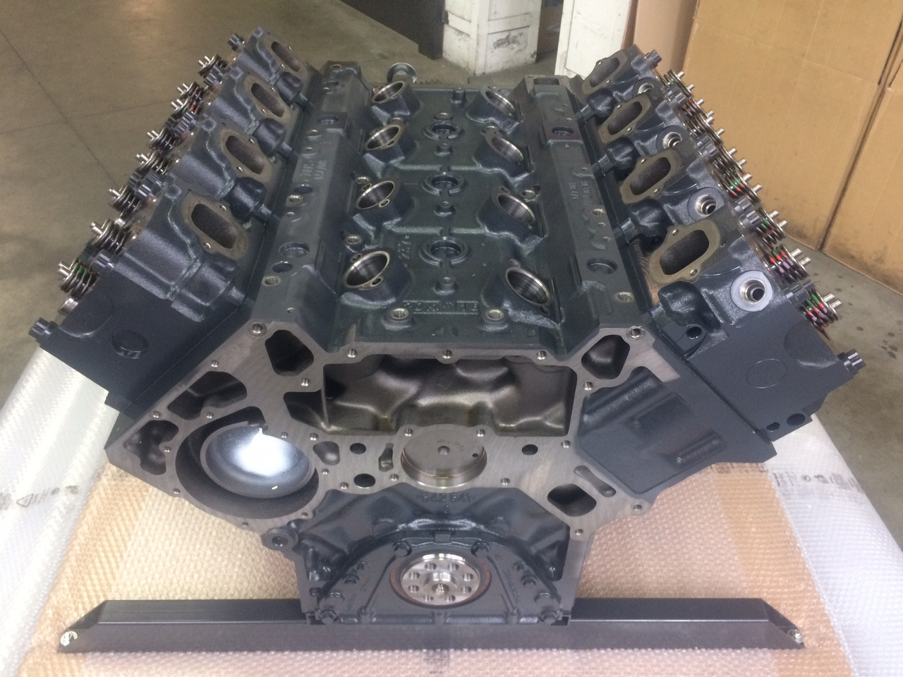 MOTORE MERCEDES OM502LA V8 - Moteur: photos 1 MOTORE MERCEDES OM502LA V8 - Moteur: photos 1