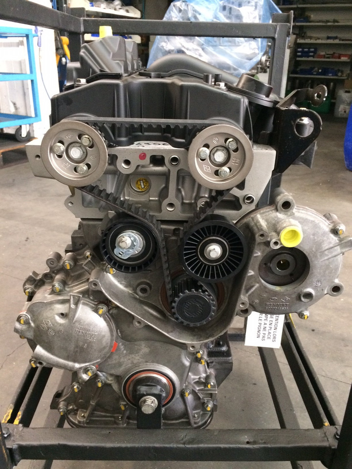 MOTORE SEMICOMPLETO RENAULT G9U-A6 PER VEICOLO RENAULT MASTER - Moteur: photos 4 MOTORE SEMICOMPLETO RENAULT G9U-A6 PER VEICOLO RENAULT MASTER - Moteur: photos 4