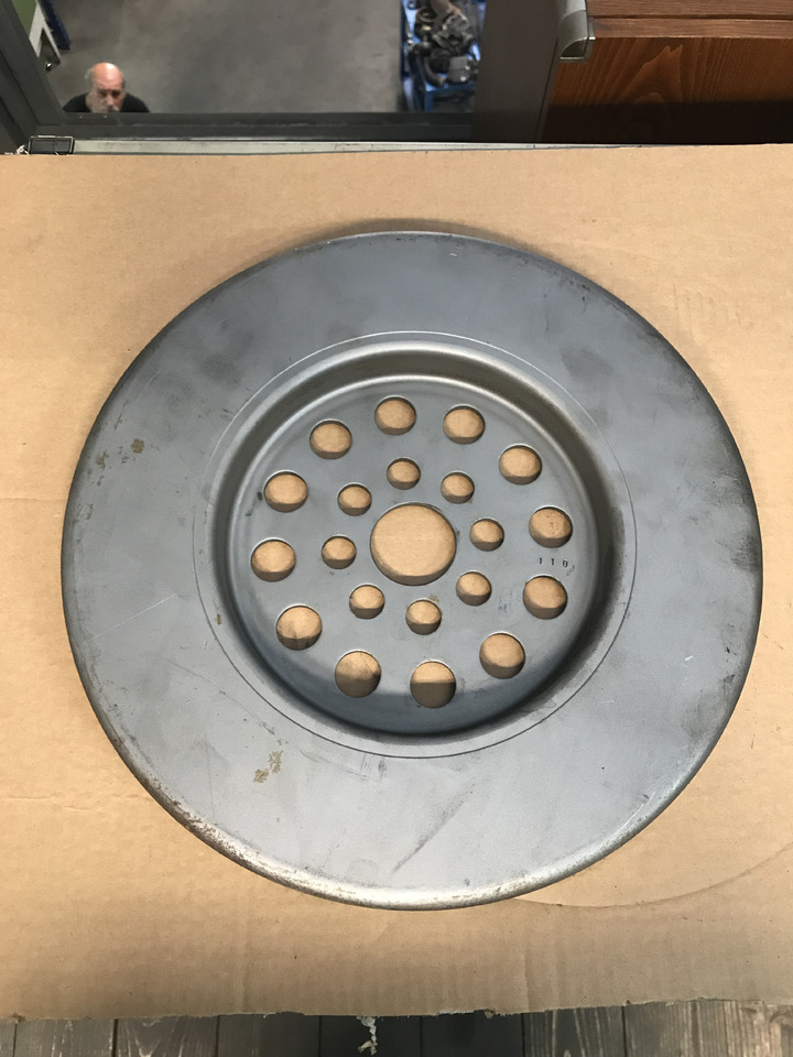 SMORZATORE VIBRAZIONI ALBERO A GOMITI MOTORE MAN D2066 / D2676 - Moteur et pièces pour Camion: photos 5 SMORZATORE VIBRAZIONI ALBERO A GOMITI MOTORE MAN D2066 / D2676 - Moteur et pièces pour Camion: photos 5