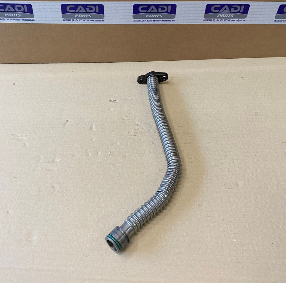 TUBO RITORNO OLIO MAN 5105703588O - Moteur et pièces pour Camion: photos 1 TUBO RITORNO OLIO MAN 5105703588O - Moteur et pièces pour Camion: photos 1
