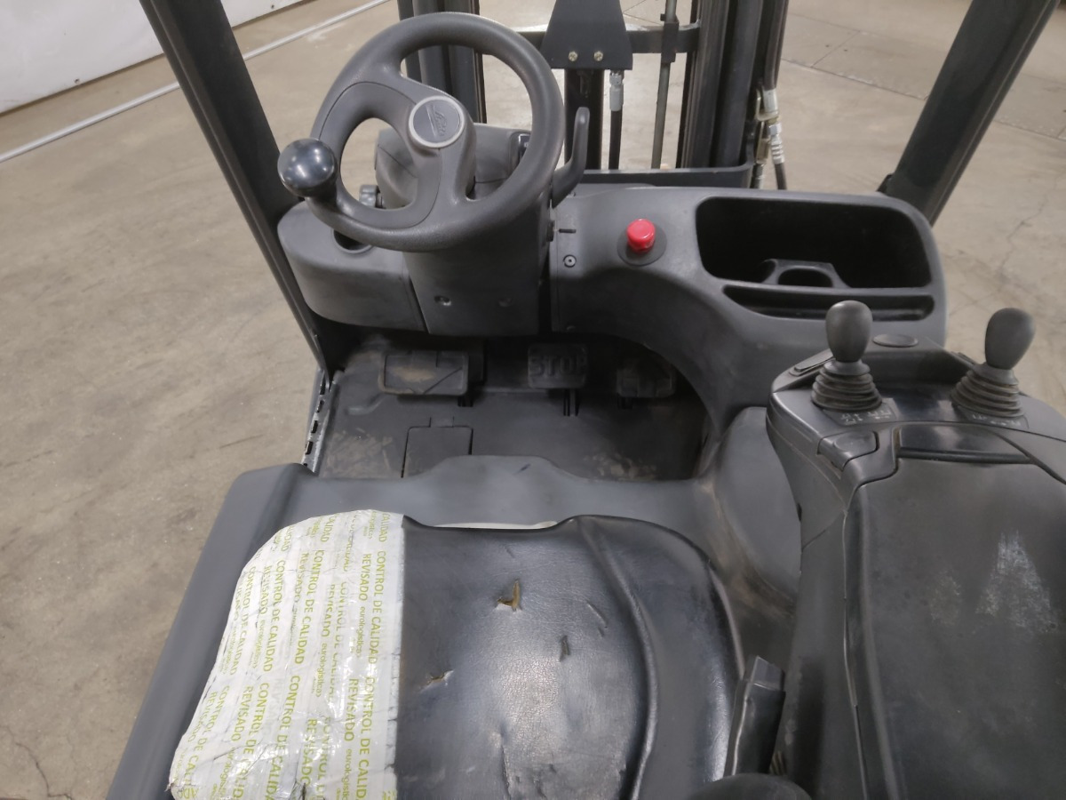 Linde E15 - Chariot élévateur électrique: photos 4 Linde E15 - Chariot élévateur électrique: photos 4