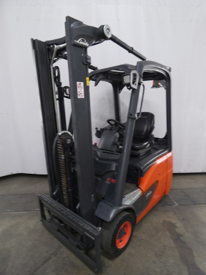 Linde E16C - Chariot élévateur électrique: photos 1 Linde E16C - Chariot élévateur électrique: photos 1