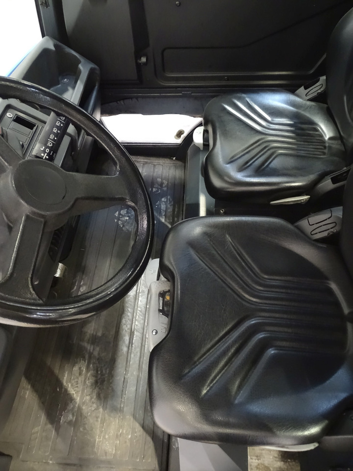 Linde P250 - Chariot tracteur: photos 3 Linde P250 - Chariot tracteur: photos 3