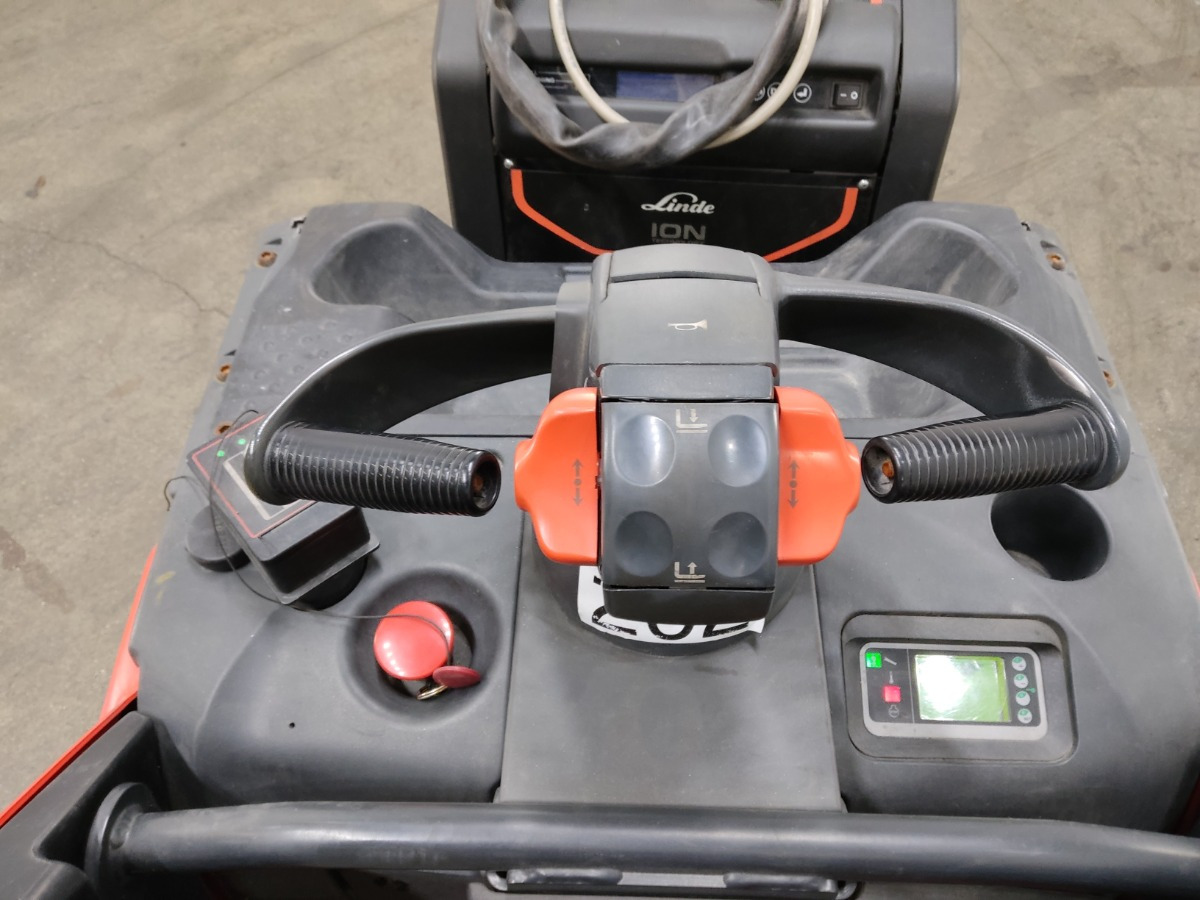 Linde T20SP-02/LIION/2400M - Transpalette: photos 3 Linde T20SP-02/LIION/2400M - Transpalette: photos 3