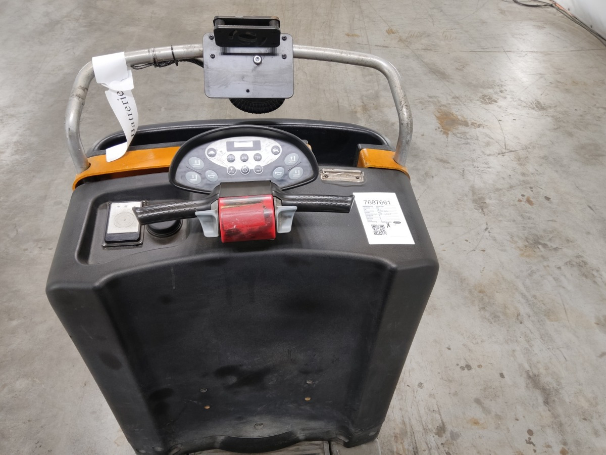 Still CX-T - Chariot tracteur: photos 3 Still CX-T - Chariot tracteur: photos 3