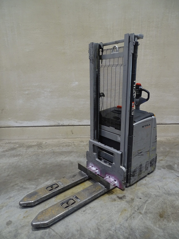 Still EXV16 - Gerbeur: photos 1 Still EXV16 - Gerbeur: photos 1