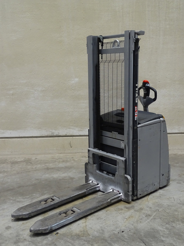 Still EXV16 - Gerbeur: photos 1 Still EXV16 - Gerbeur: photos 1