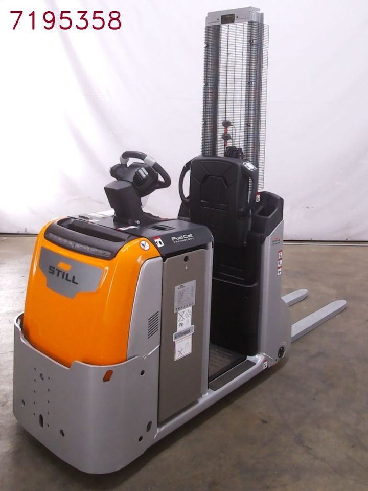 Still LTX-FF10/BATT.NEU - Chariot tracteur: photos 2 Still LTX-FF10/BATT.NEU - Chariot tracteur: photos 2