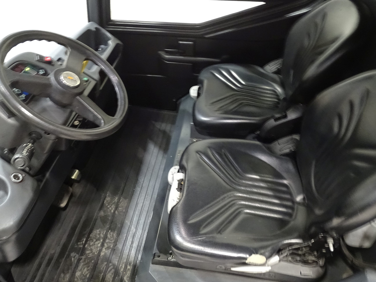 Still R07-25 - Chariot tracteur: photos 3 Still R07-25 - Chariot tracteur: photos 3