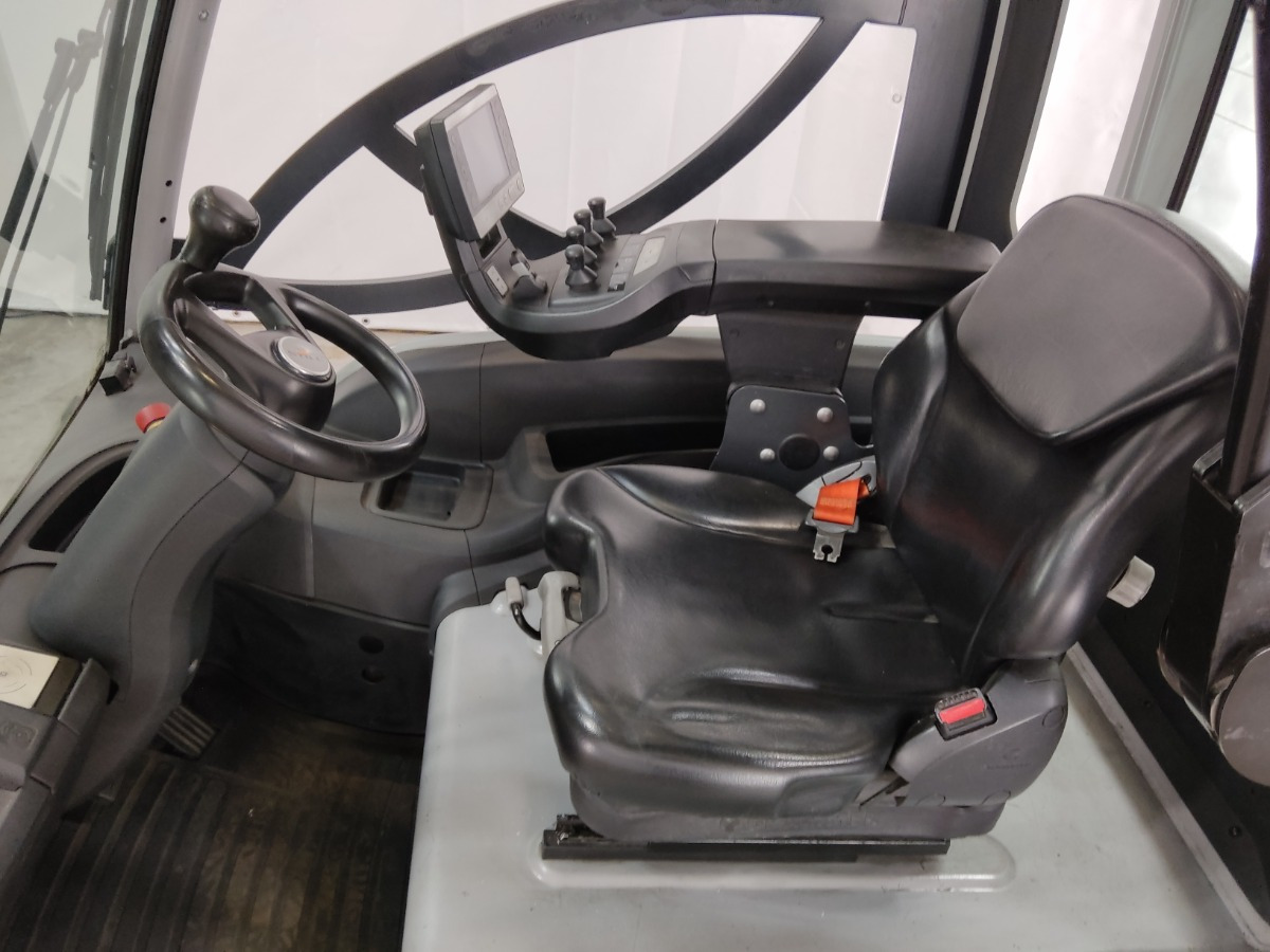 Still RX60-30 - Chariot élévateur électrique: photos 3 Still RX60-30 - Chariot élévateur électrique: photos 3