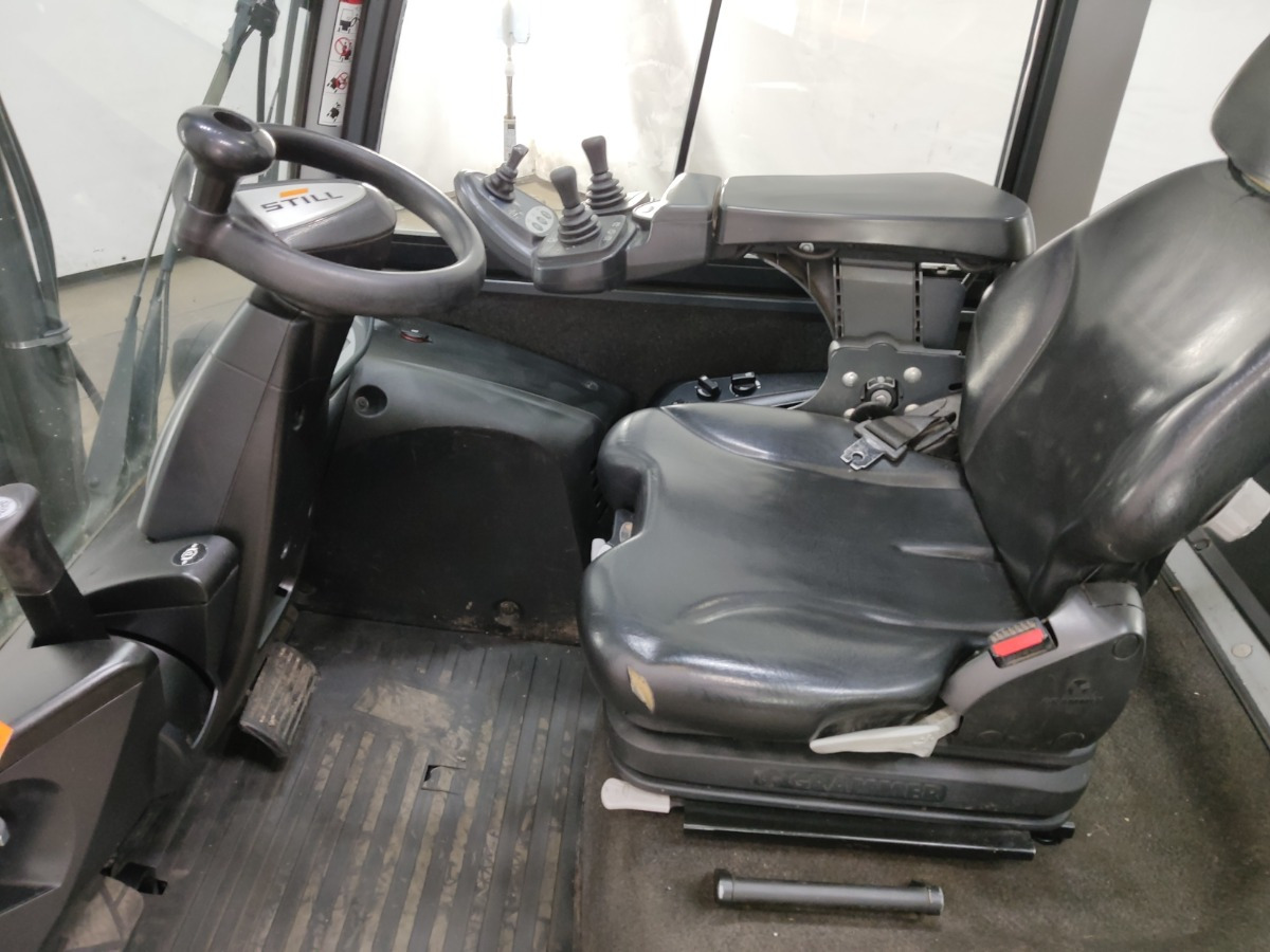 Still RX70-40 - Chariot élévateur diesel: photos 3 Still RX70-40 - Chariot élévateur diesel: photos 3