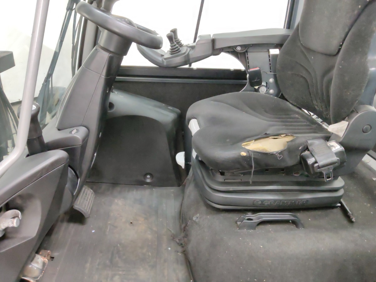 Still RX70-50/600 - Chariot élévateur diesel: photos 3 Still RX70-50/600 - Chariot élévateur diesel: photos 3